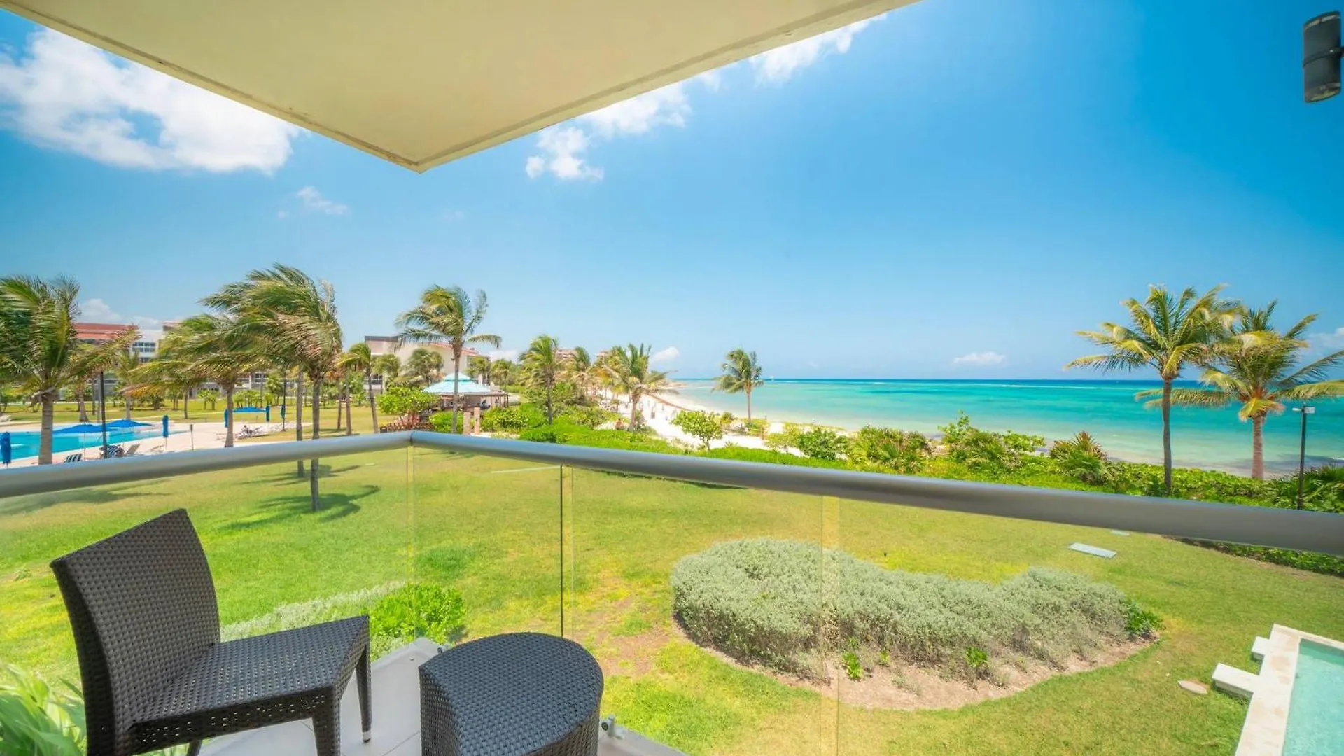 פלאייה דל כרמן Beachfront Condo With Tub, 3 Bedroom & Pool - At Mareazul Condo Corazon 0*, פלאייה דל כרמן מקסיקו