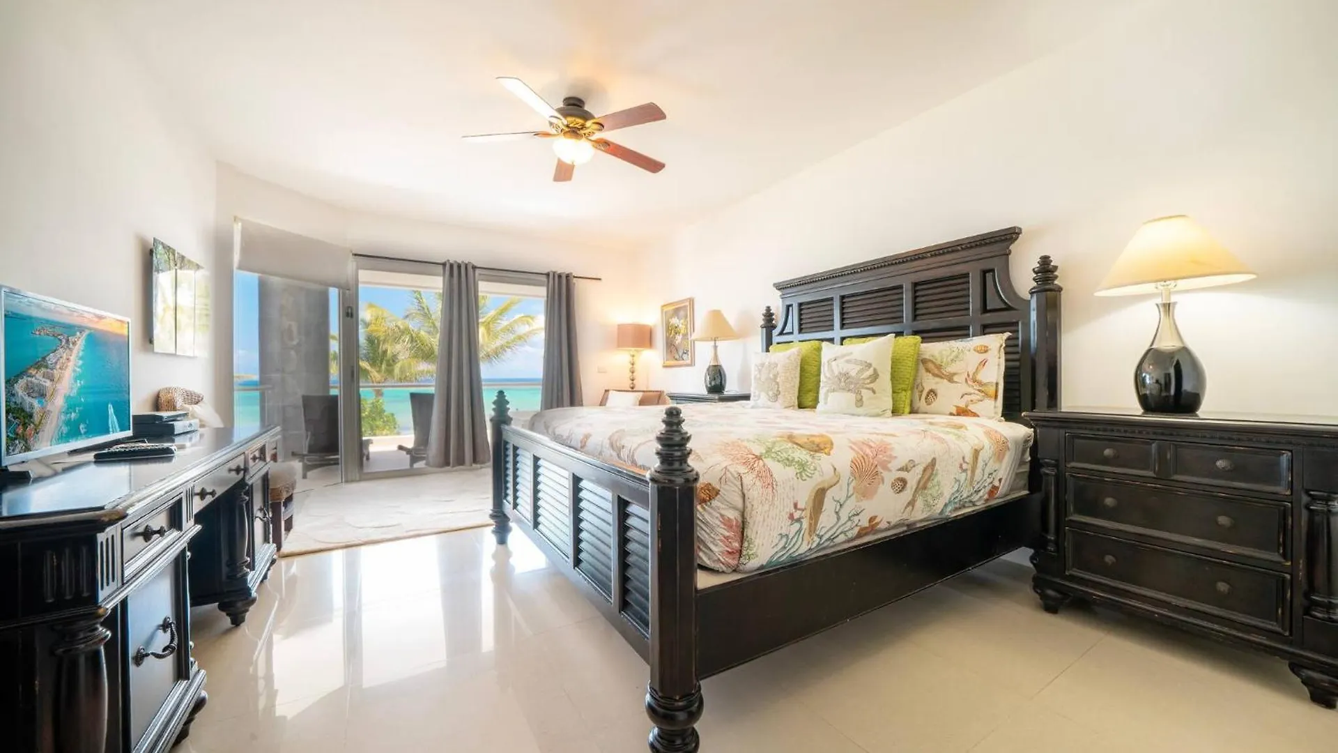 בית נופש פלאייה דל כרמן Beachfront Condo With Tub, 3 Bedroom & Pool - At Mareazul Condo Corazon מקסיקו