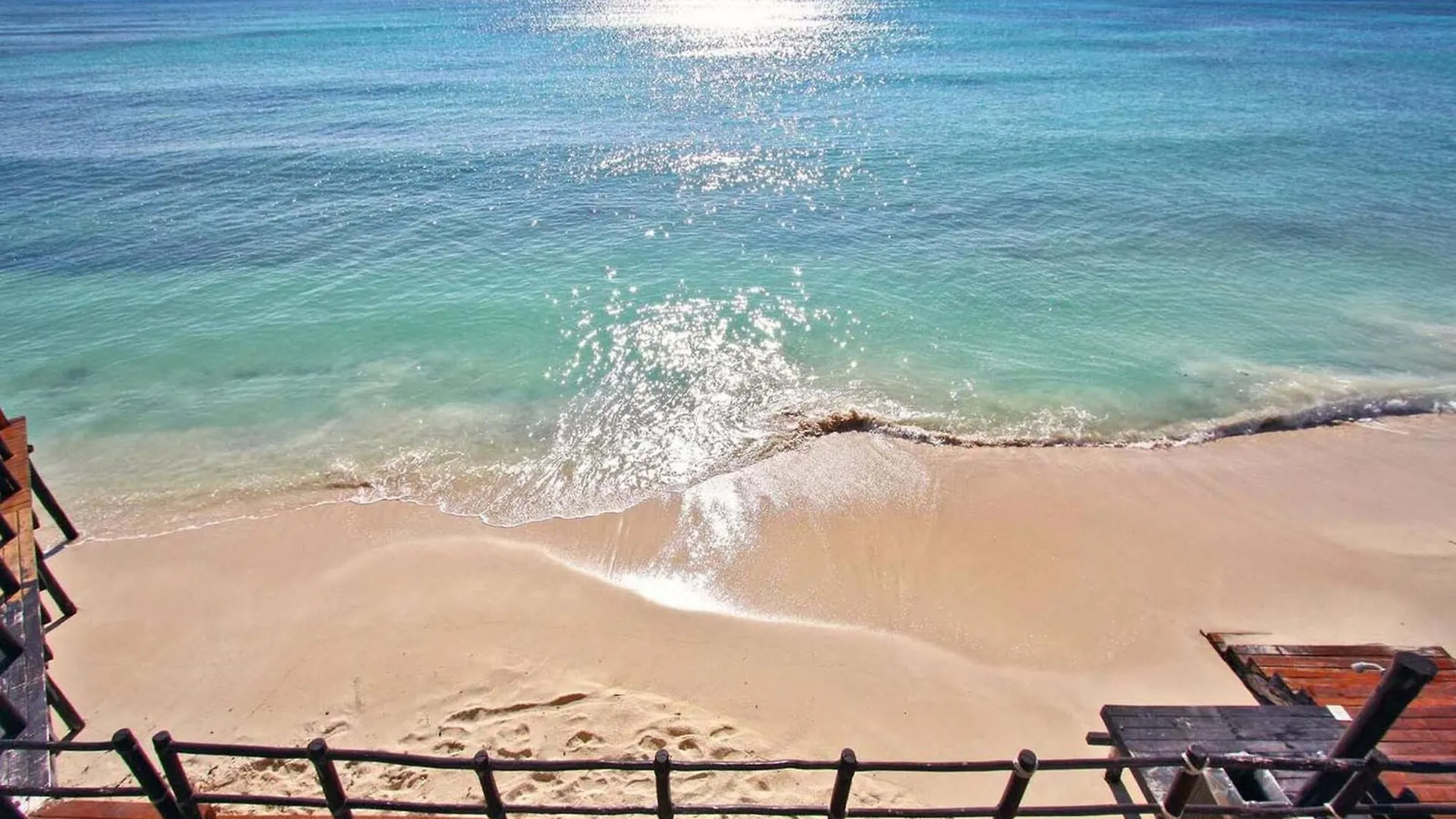 Beachfront Condo With Tub, 3 Bedroom & Pool - At Mareazul Condo Corazon 신데 델 카르멘 펜션