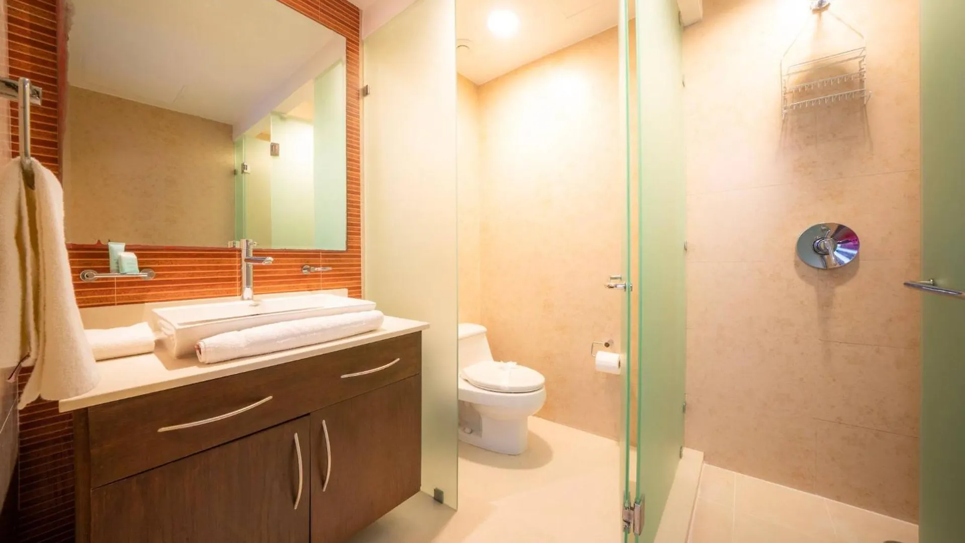 Beachfront Condo With Tub, 3 Bedroom & Pool - At Mareazul Condo Corazon 신데 델 카르멘 펜션